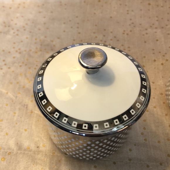 Grace’s Teaware silver geometric teapot, sugar, & creamer set. Good condition. - Picture 10 of 16